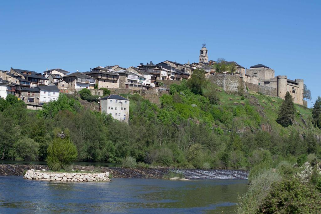 Hotel Victoria Puebla de Sanabria Eksteriør bilde